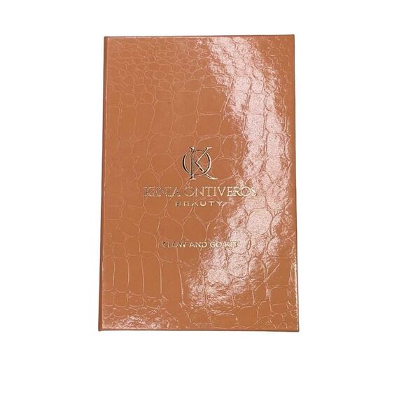 Kenia Ontiveros Beauty Glow & Go Kit - Picture 13 of 16